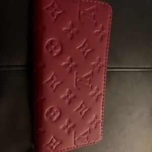 Look alike LV wallet